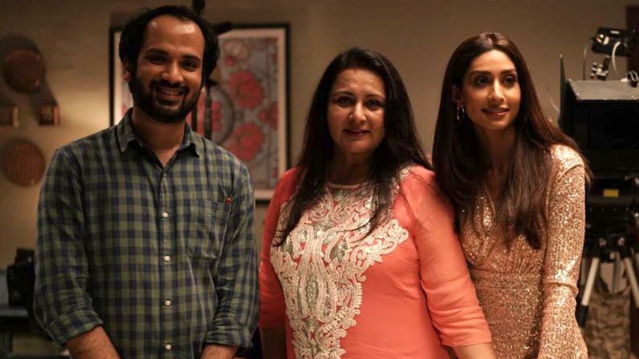 Paloma’s Debut In ‘Dono’ Gains Mom Poonam Dhillon’s Blessings