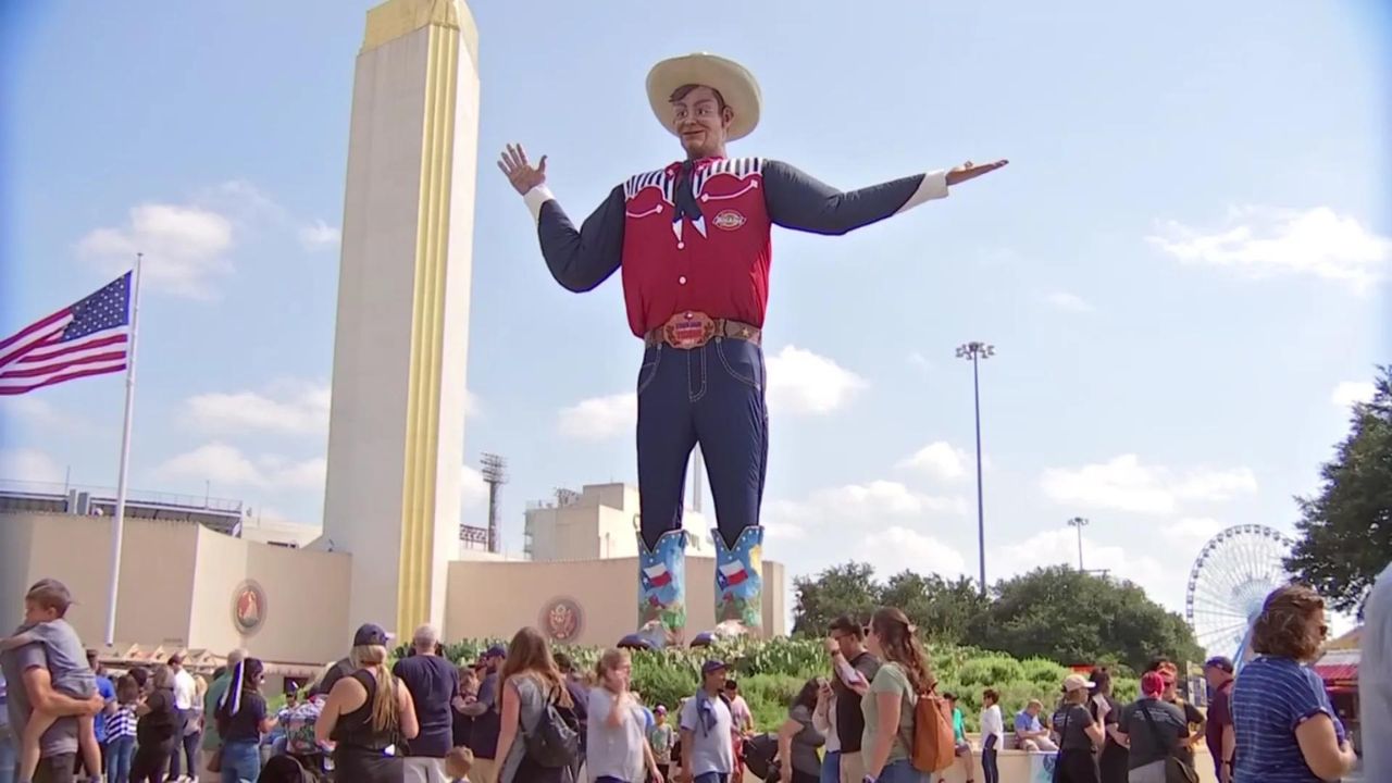 State Fair of Texas: Big Tex put into place in Fair Park