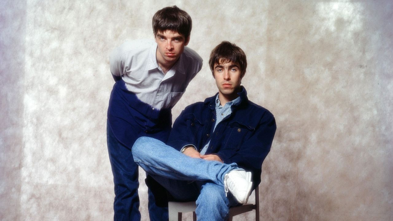 Oasis singer Liam Gallagher announces a small ‘Definitely Maybe’ tour.