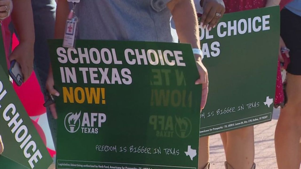 School Choice and Teacher Bonuses Uncertain in Texas Special Session