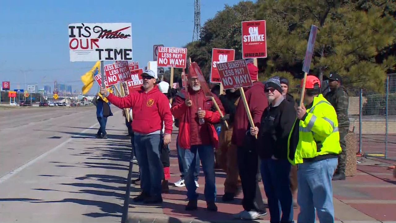 Workers Strike at Molson Coors Brewery in Fort Worth