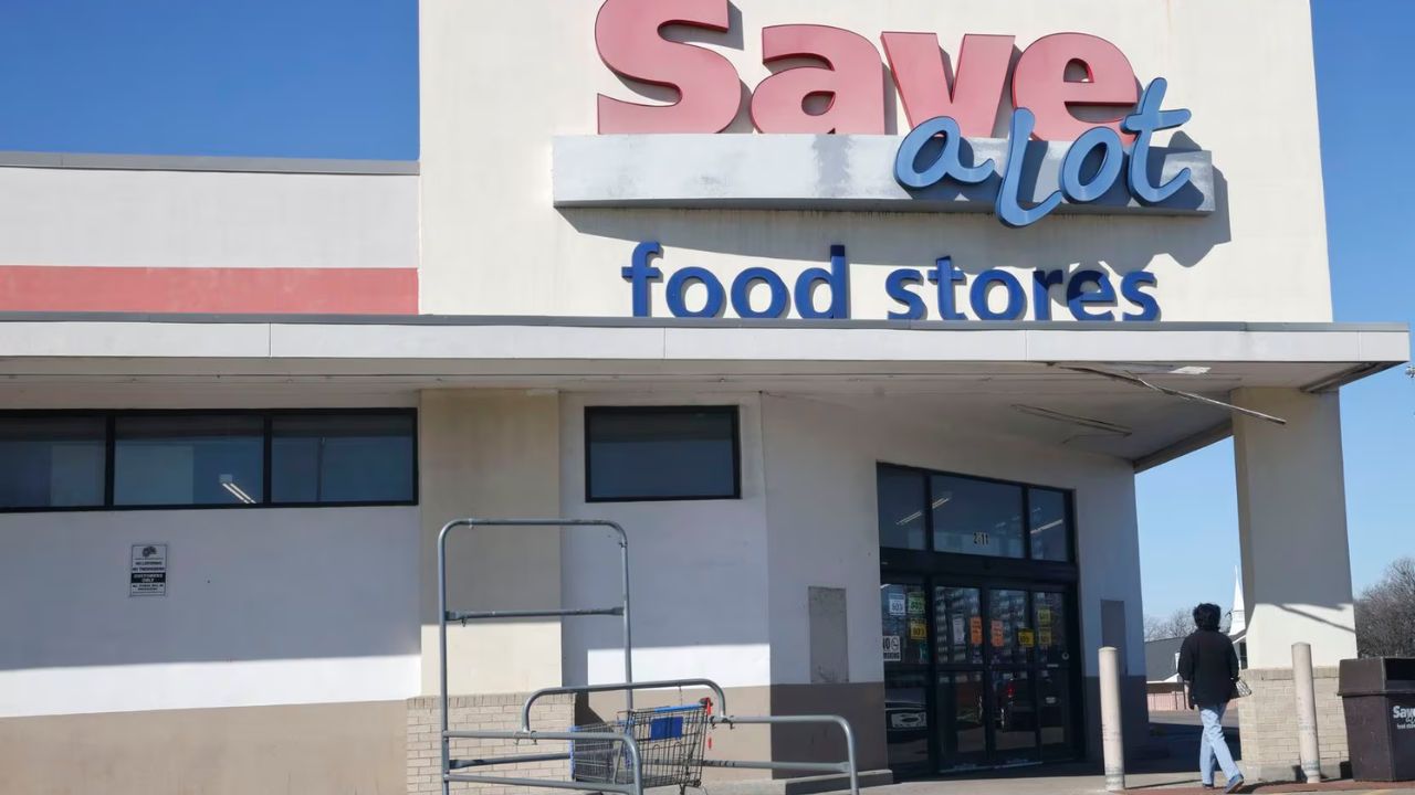 2 Grocery Stores Close Doors in South Dallas Food Desert
