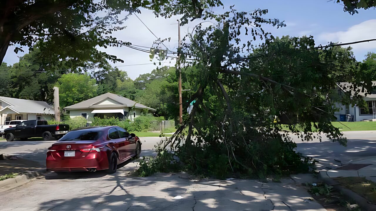 Dallas Power Outages, Cleanup Continue After Severe Storms